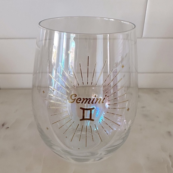 GEMINI Zodiac Sign Iridescent Stemless Wine Glass FLAWED - Picture 1 of 3